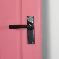 "Peregrine" Black Straight Lever Latch Set 