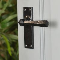 "Peregrine" Lever Latch Set in Black