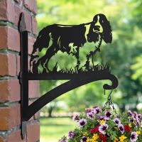 Springer Spaniel Hanging Basket Bracket in Situ on a Brick Wall