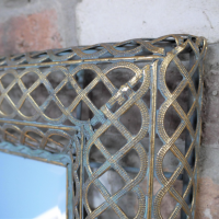 Close up of Mirror Corner 