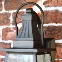 Close up of supporting bracket 