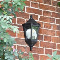 Traditional Flush-Fix Wall Light