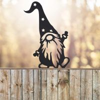Gonk Fence Topper with Star Hat 