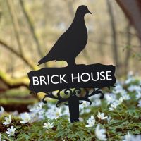 Pigeon Memorial Garden Spike in Situ Pigeon Memorial Garden Spike in Situ