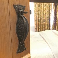 "Vespasian" Curved Cast Iron Hammered Thumb Latch Set