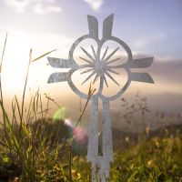 Modern Poppy Cross "Remembrance" Ground Spike in Natural Steel Finish in Situ Modern Poppy Cross "Remembrance" Ground Spike in Natural Steel Finish in Situ
