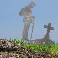 WW2 Soldier "Lest We Forget" Memorial Ground Spike in Natural Steel Finish in Situ