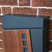 Paint Effect Wood on the Front of the Post Box