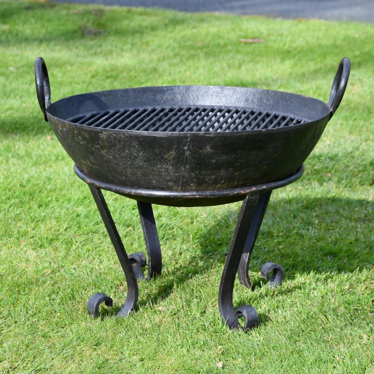 50cm Steel Grill on 60cm Kadai Bowl