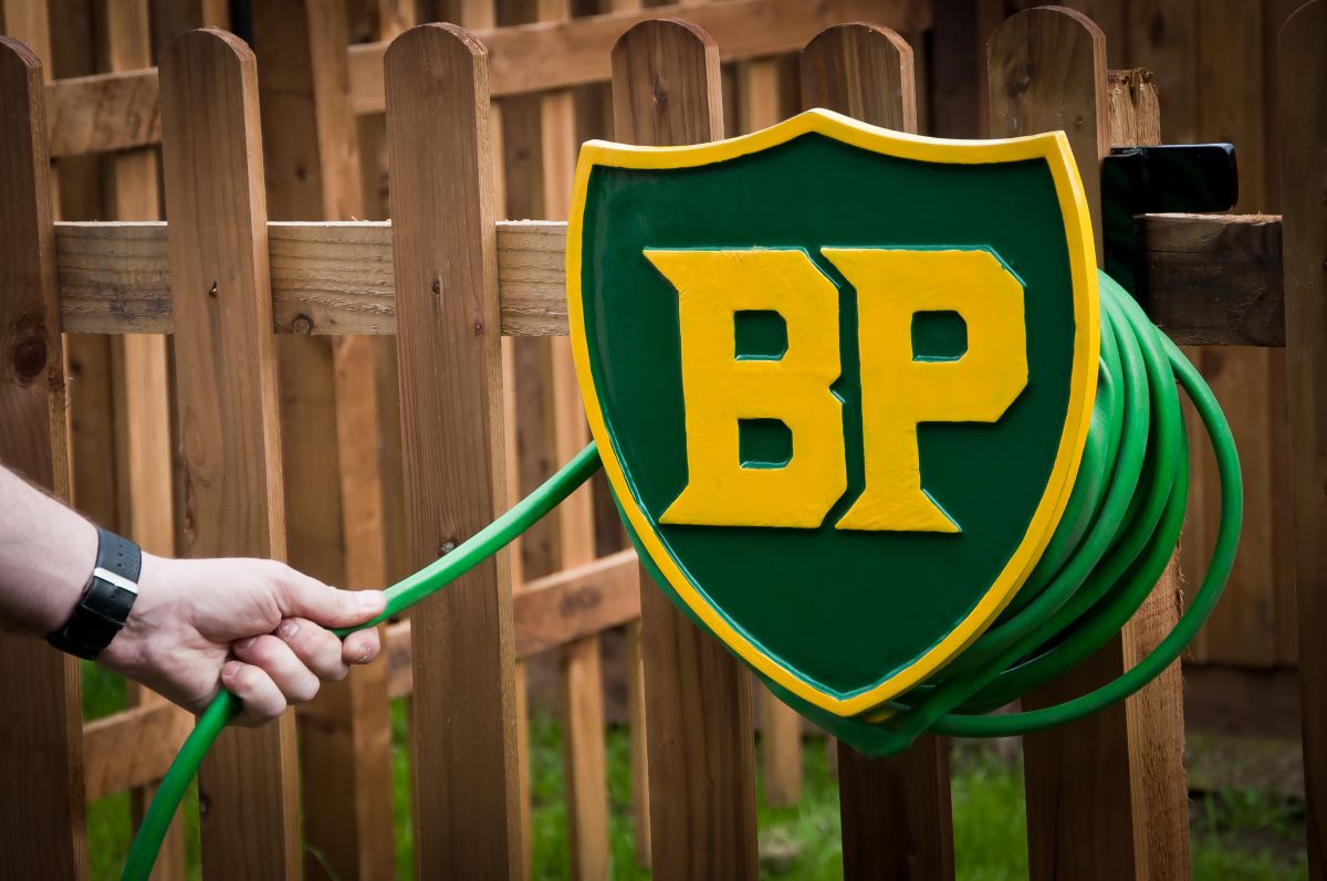 “British Petroleum” garden hose holder