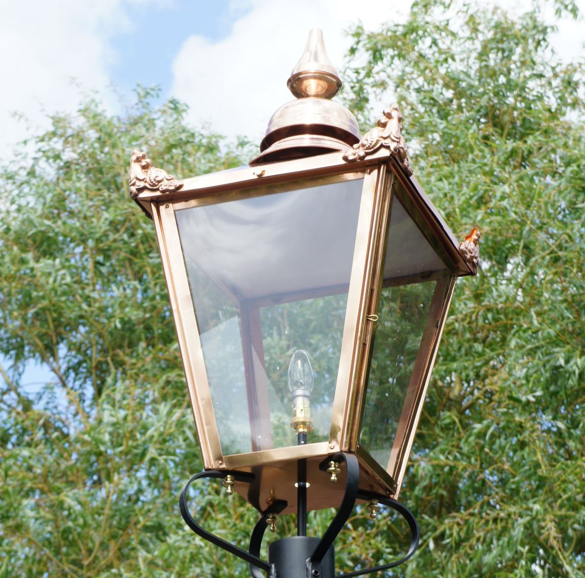 Dual Headed High Mast Column and Lantern Set