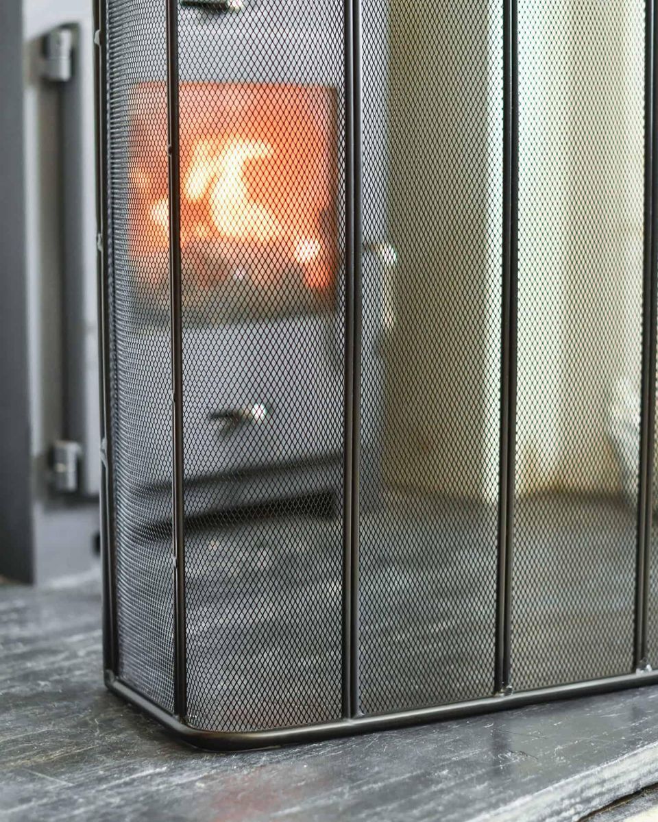 Close-Up of "High Spires" Enclosed Fire Guard in Situ