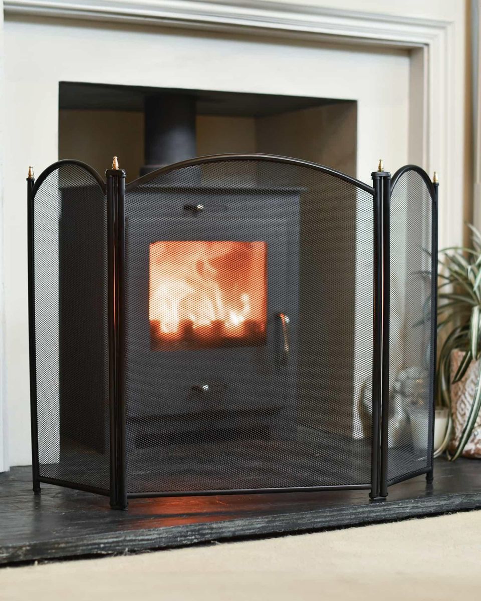 "Paignton" Three Fold Black Fire Guard in Situ