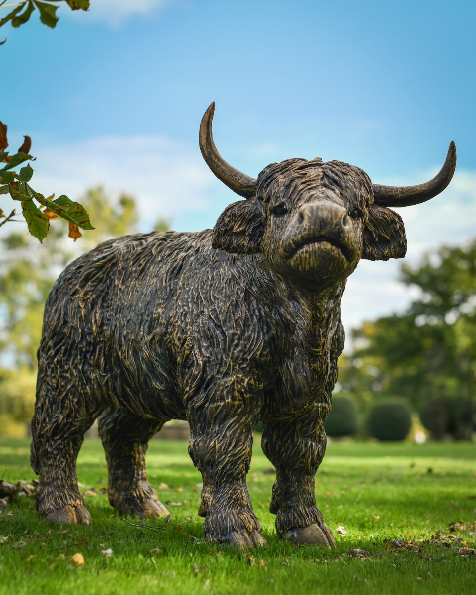 "Brodie" Highland Cow Garden Statue