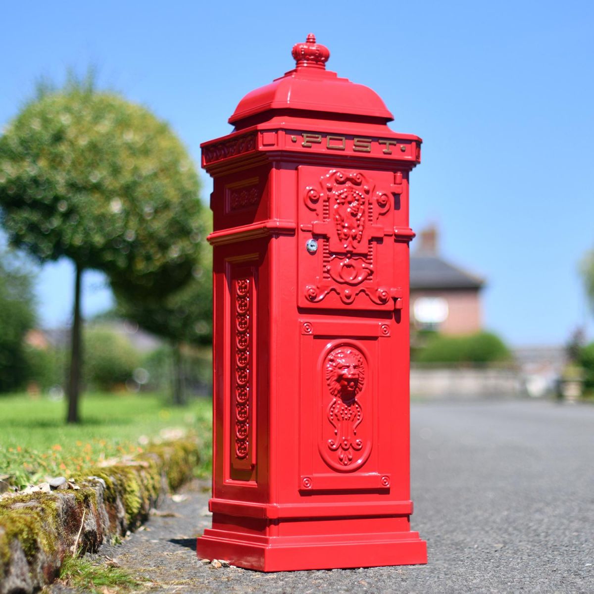“Cherrywood Blush” Deluxe Red Camden Free Standing Post Box in Situ