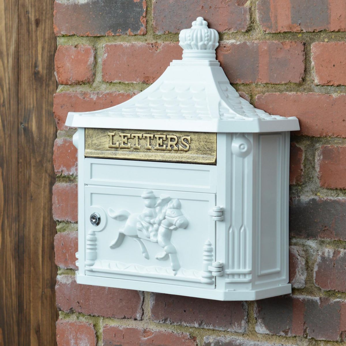 “Frostine White Huntington Wall Mounted Post Box