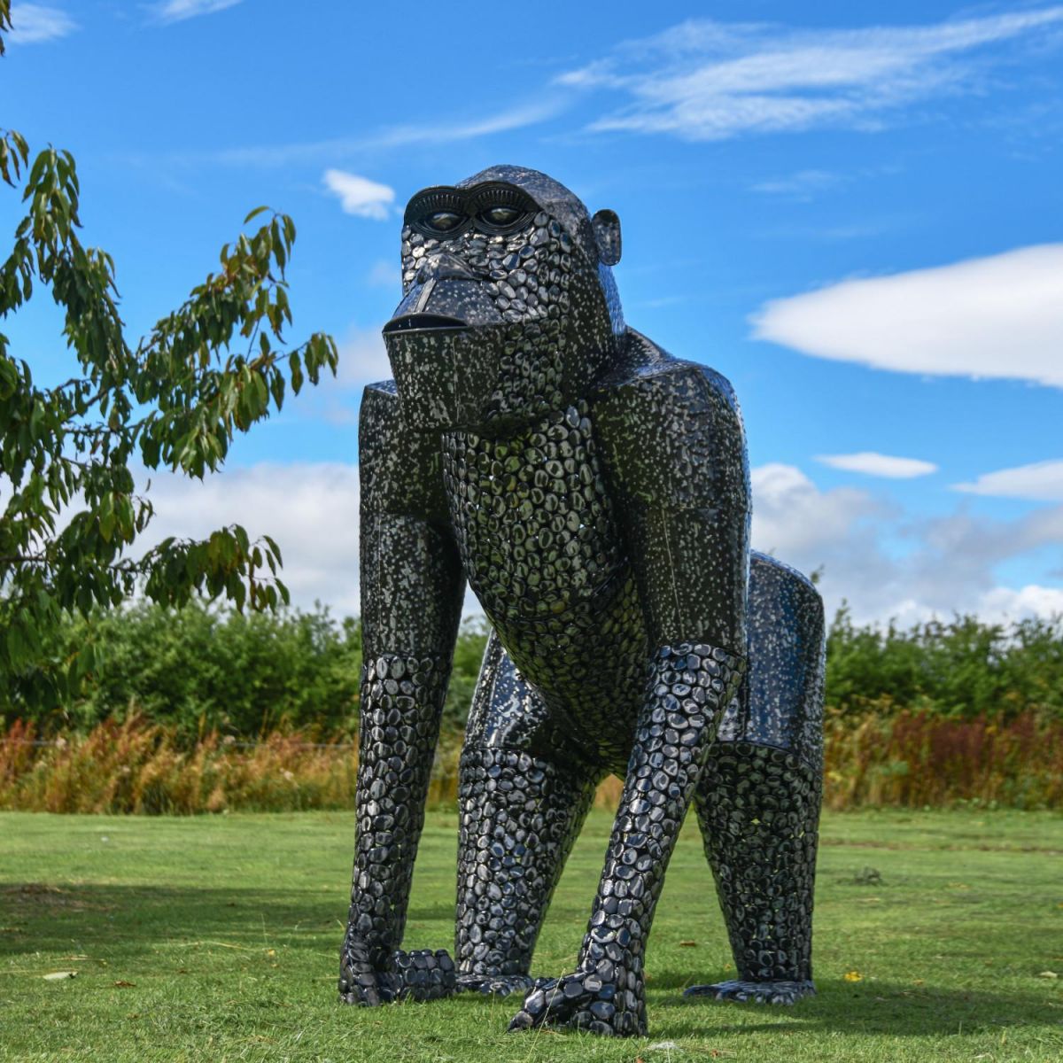 “Lord Greystoke” Stunning Silverback Gorilla Sculpture - Black & Silver