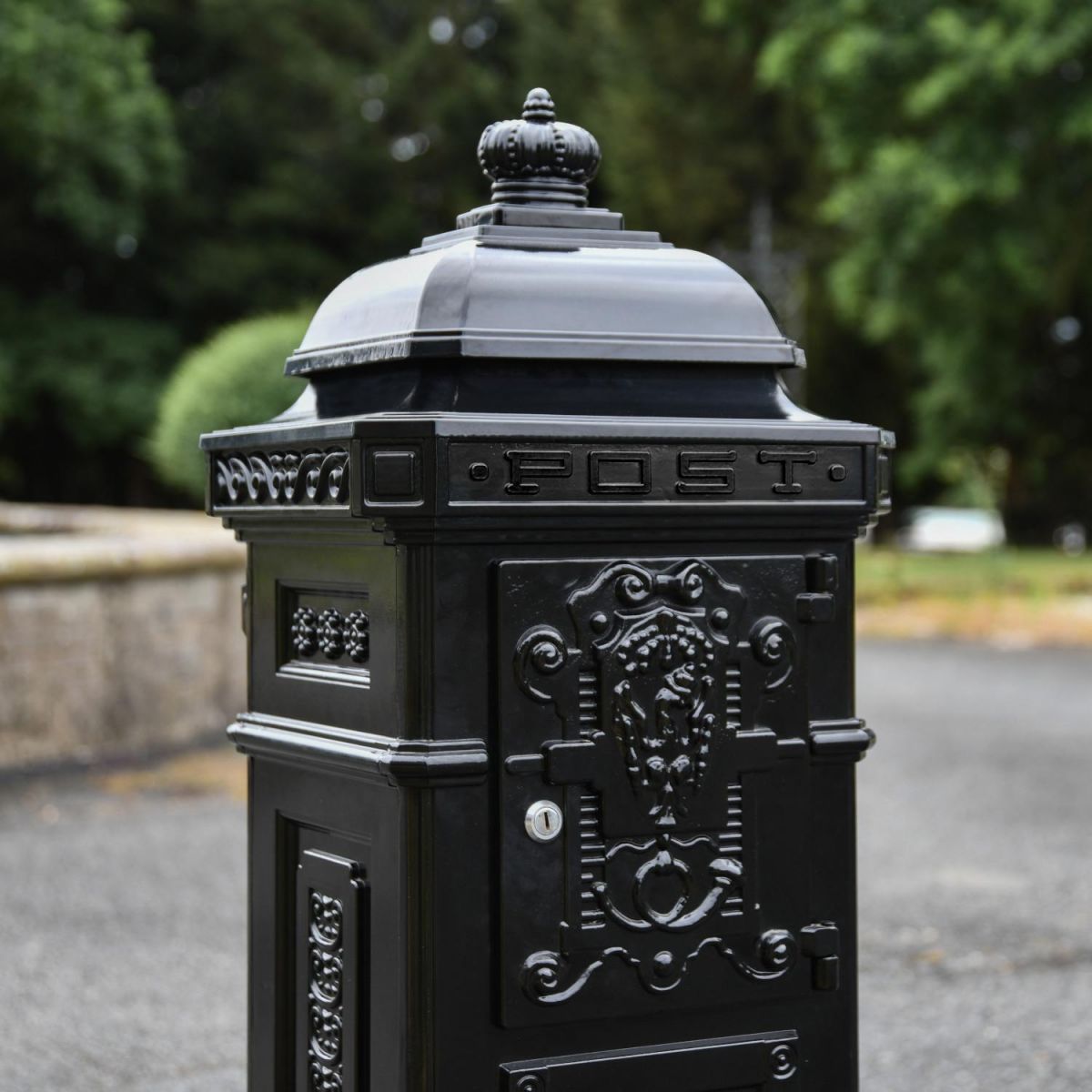 Close-Up of Front Opening, with Ornate Design & "LETTERS" Text