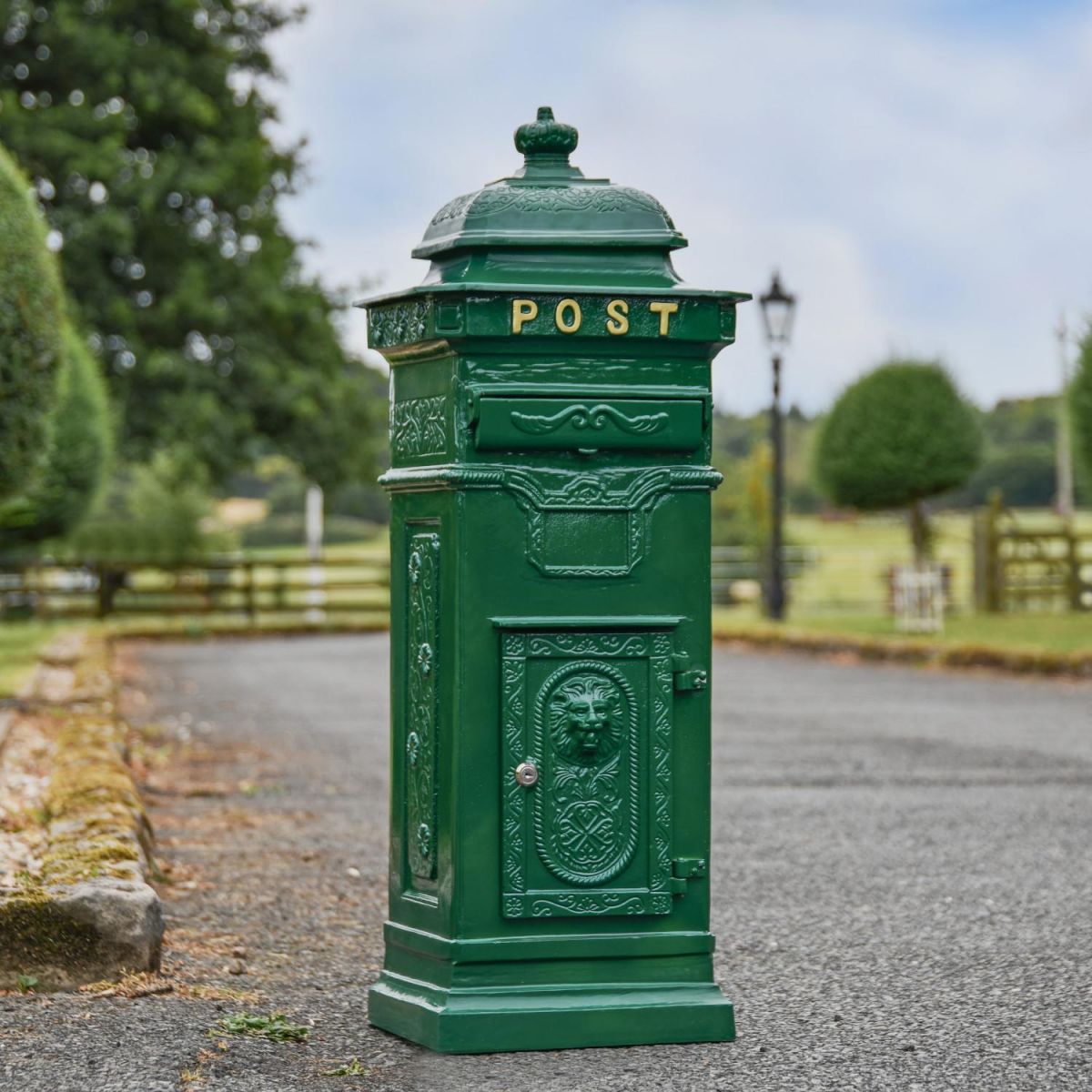 “Woodland Ivy” Green Camden Deluxe Free Standing Post Box in Situ