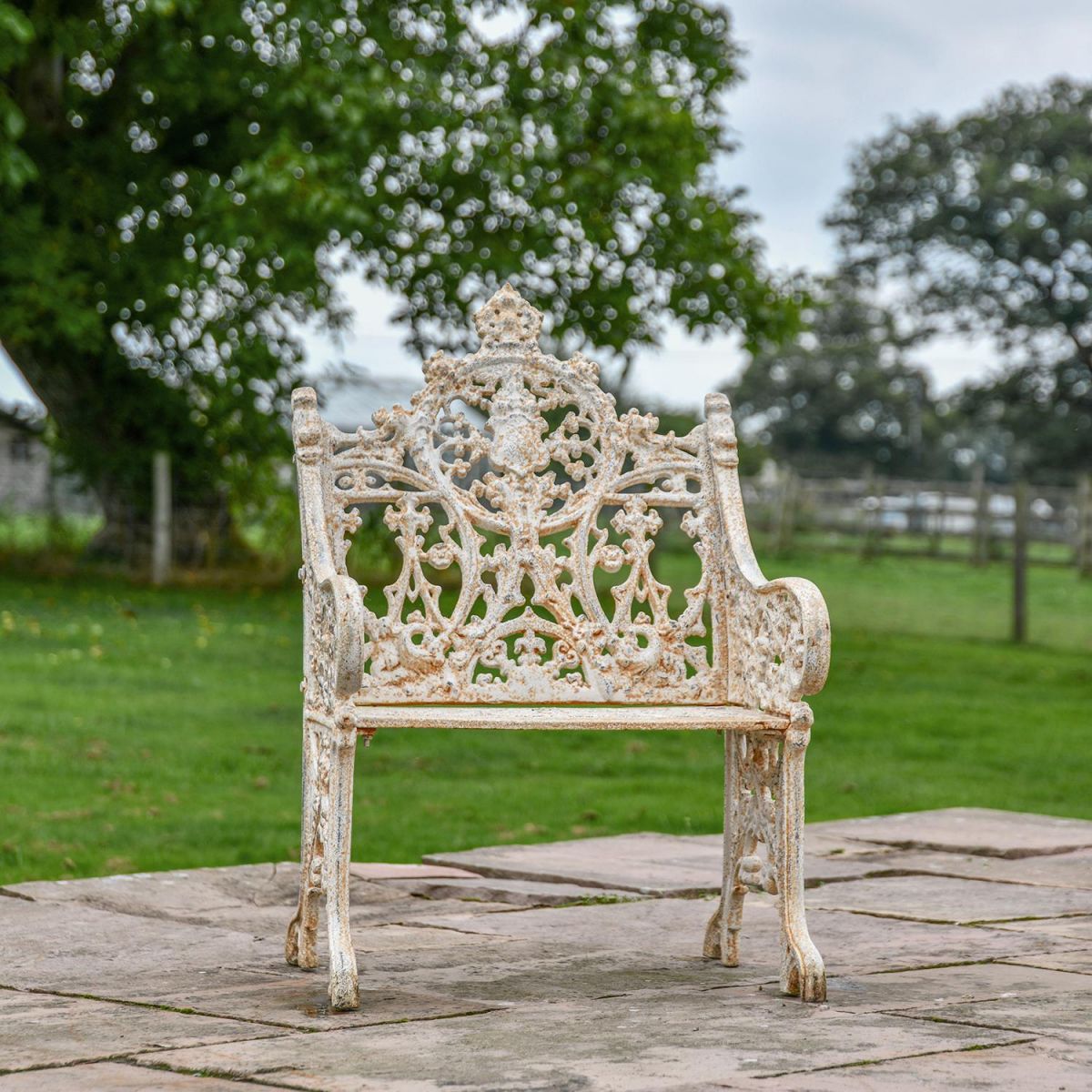 Aged Cream Cast Iron Gothic Single Seater 