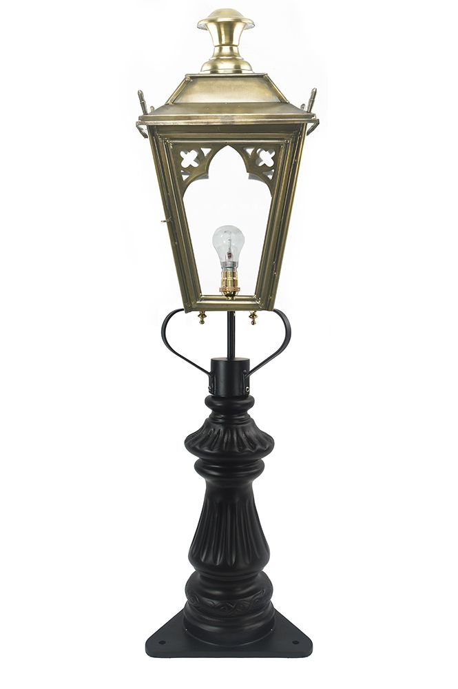 Antique Brass Gothic Fluted Patio & Driveway Light 103cm