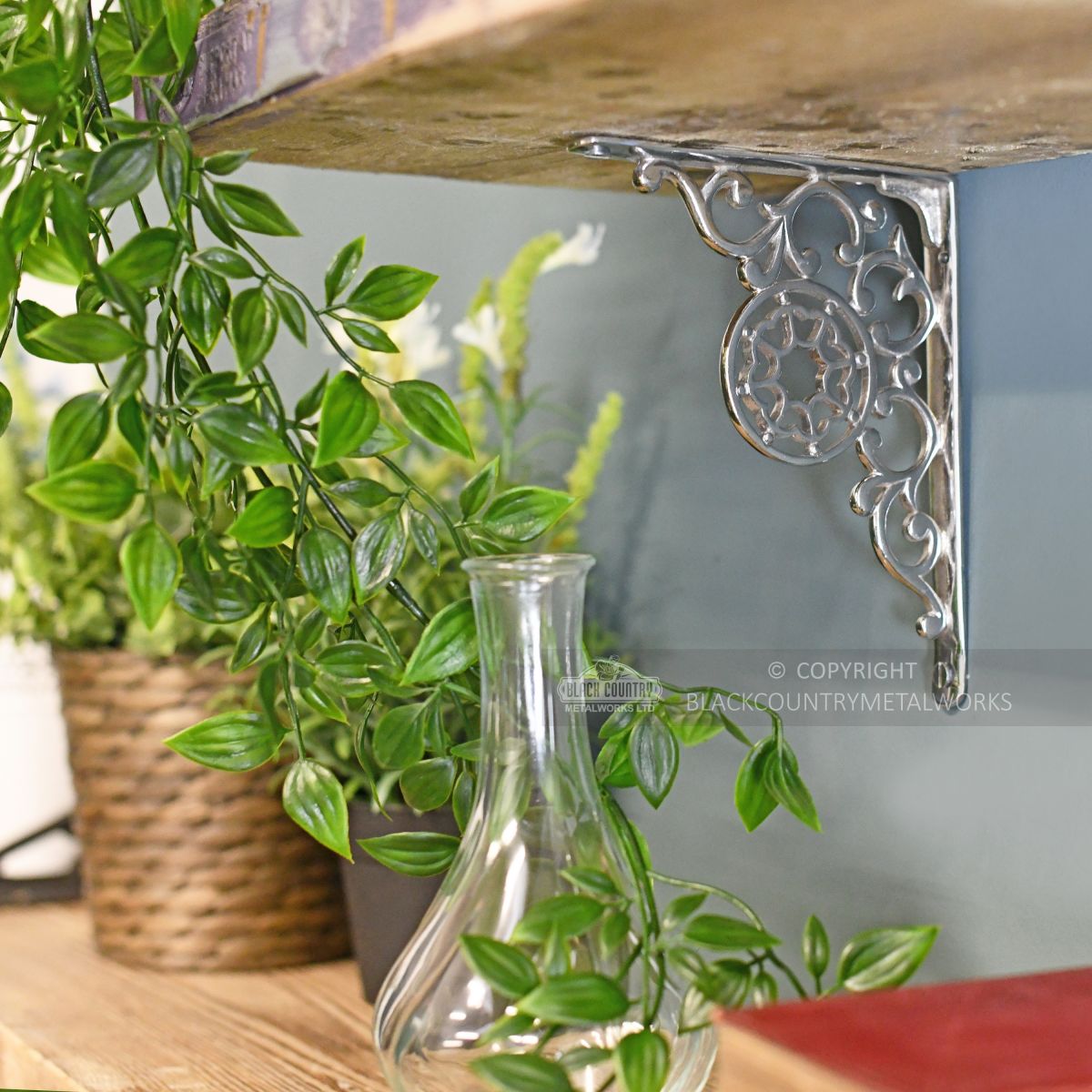 ornate household shelf bracket