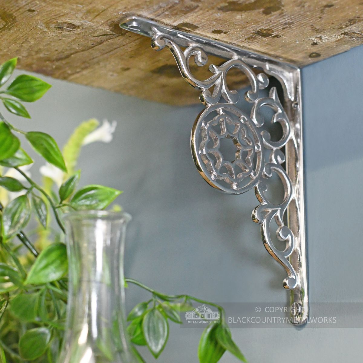 "Harrison" Chrome Shelf Bracket 17cm x 13cm