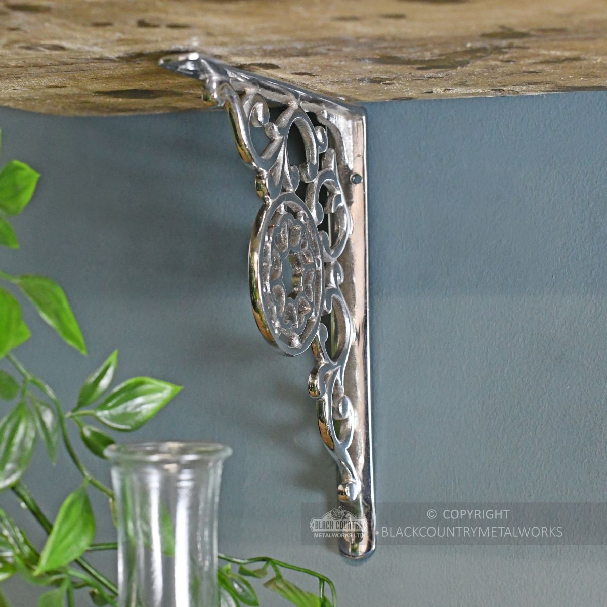 "Harrison" Chrome Shelf Bracket 17cm x 13cm