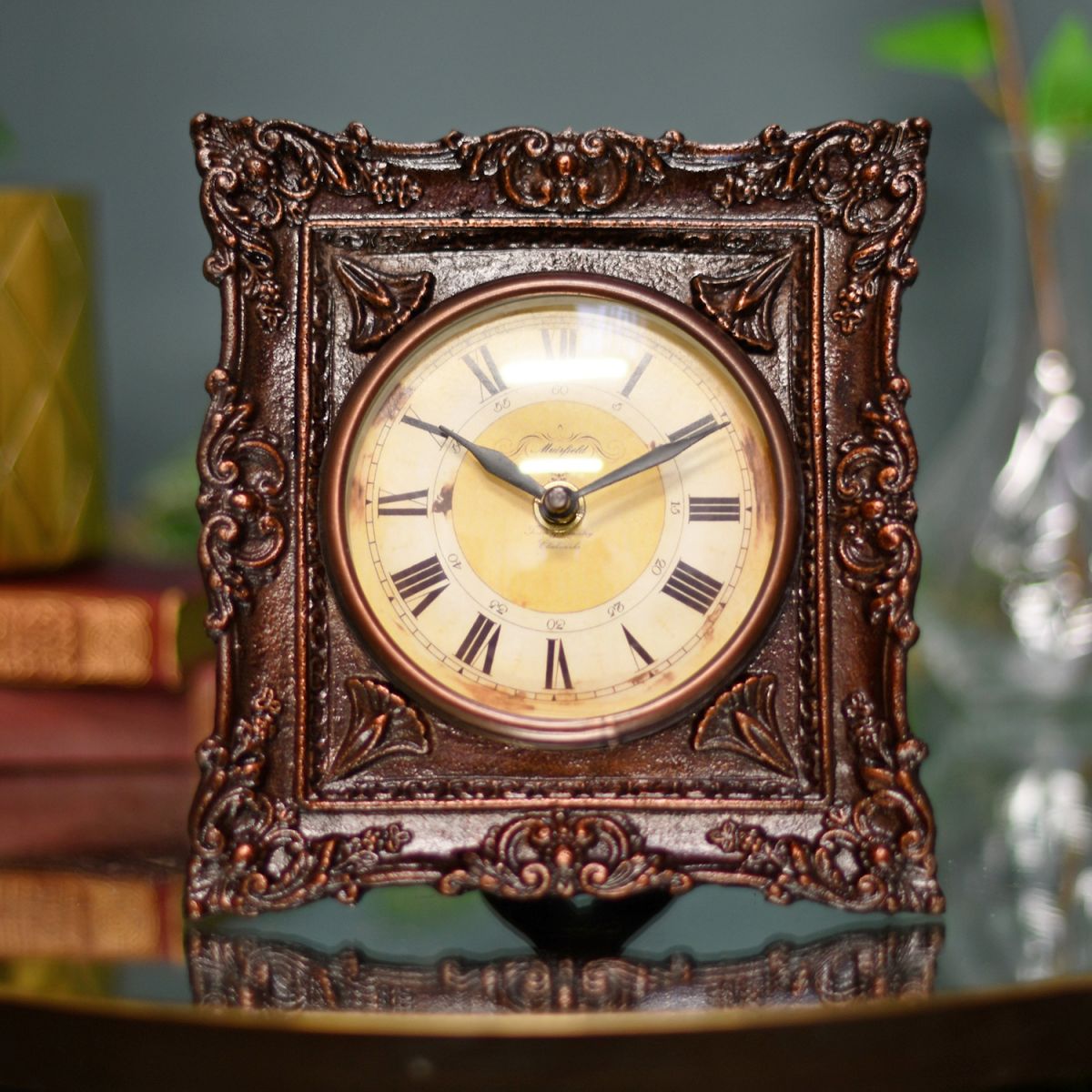 Mantel clock with roman numerals