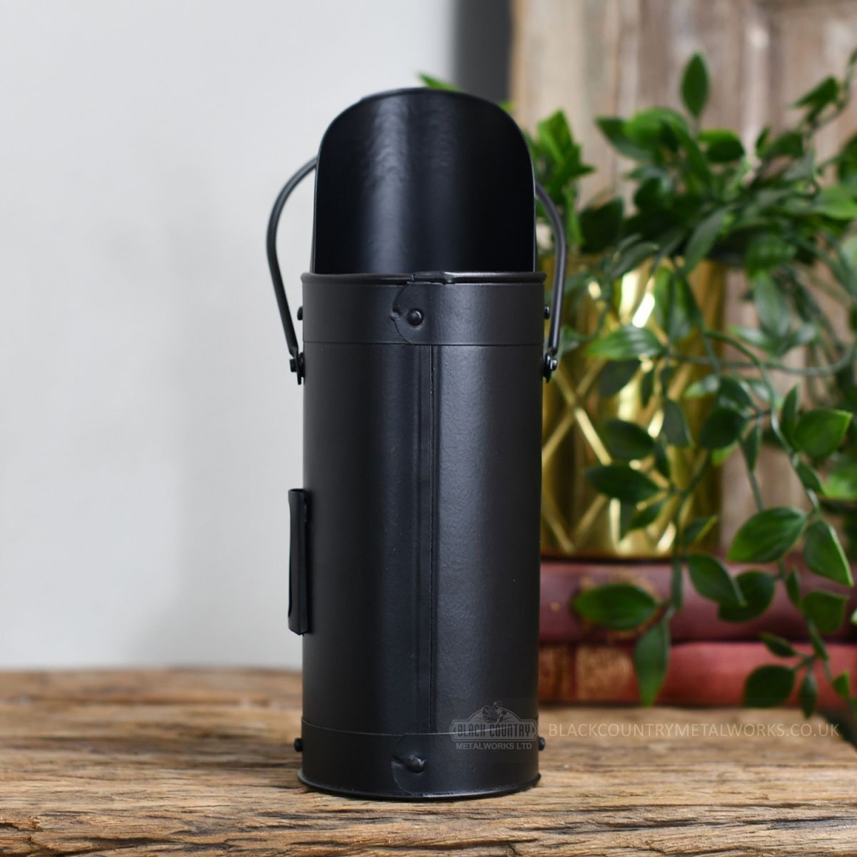 Black match holder