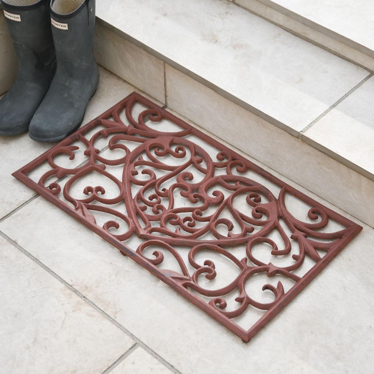 "Belleview" Rectangle Heart Doormat in Situ by the Door