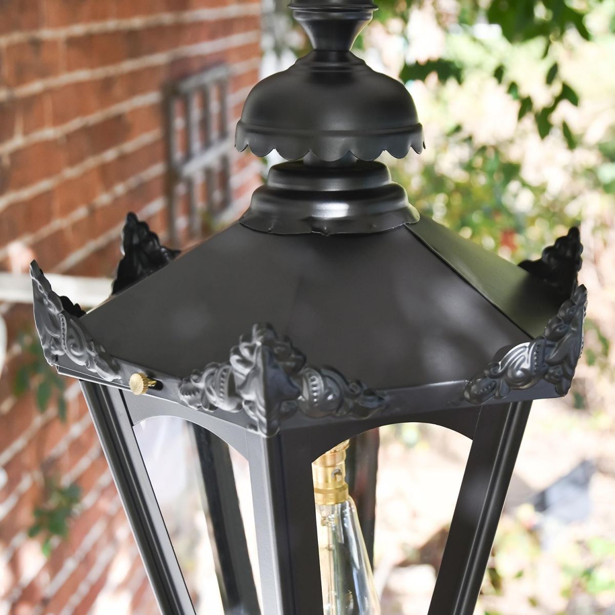 Close-up of the Black Finish on the Lid of the Concordia Hexagonal Hanging Garden Lantern