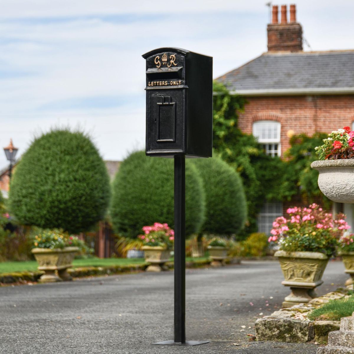 Black & Gold "Goldney" King George Curved Roof Post Box with Stand