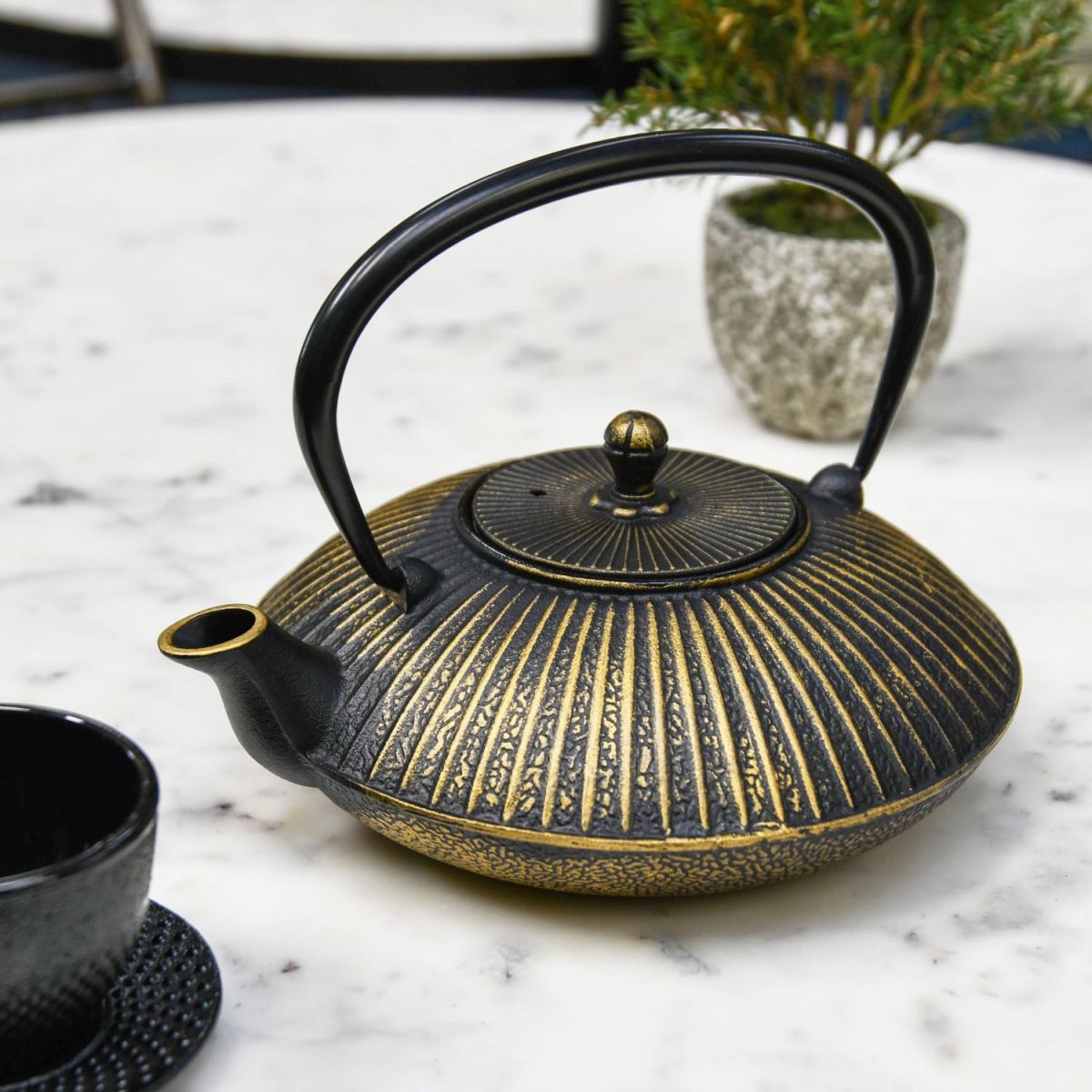 Black & Gold "Kyusu" Cast Iron Japanese Teapot 