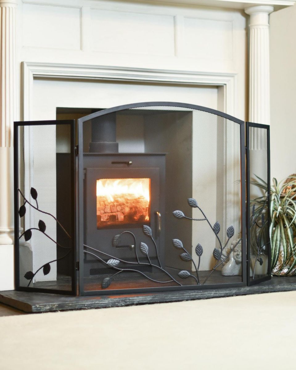 Black "Overgrowth" Three Fold Fire Guard In Situ