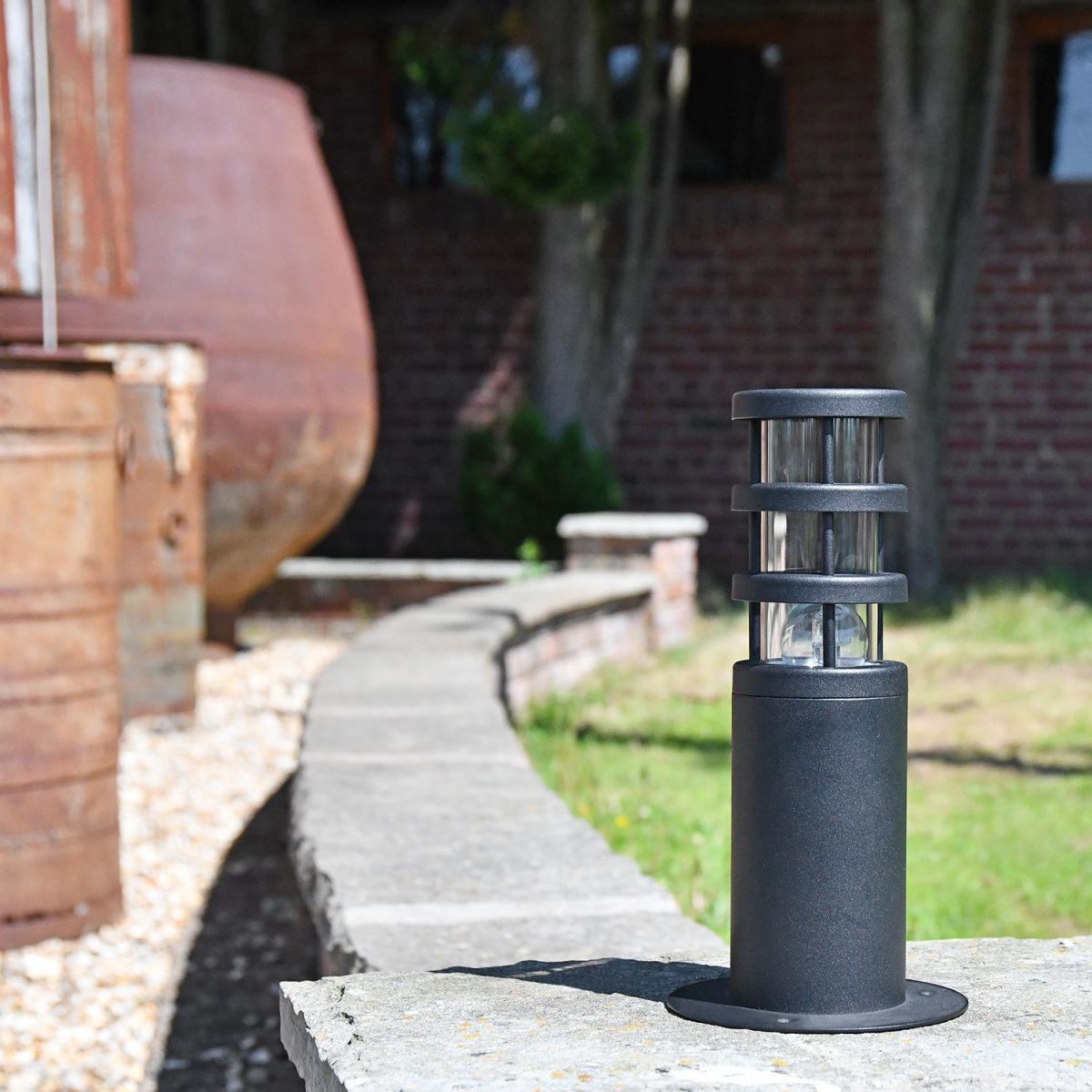 Contemporary Pedestal Light in Situ on a Wall