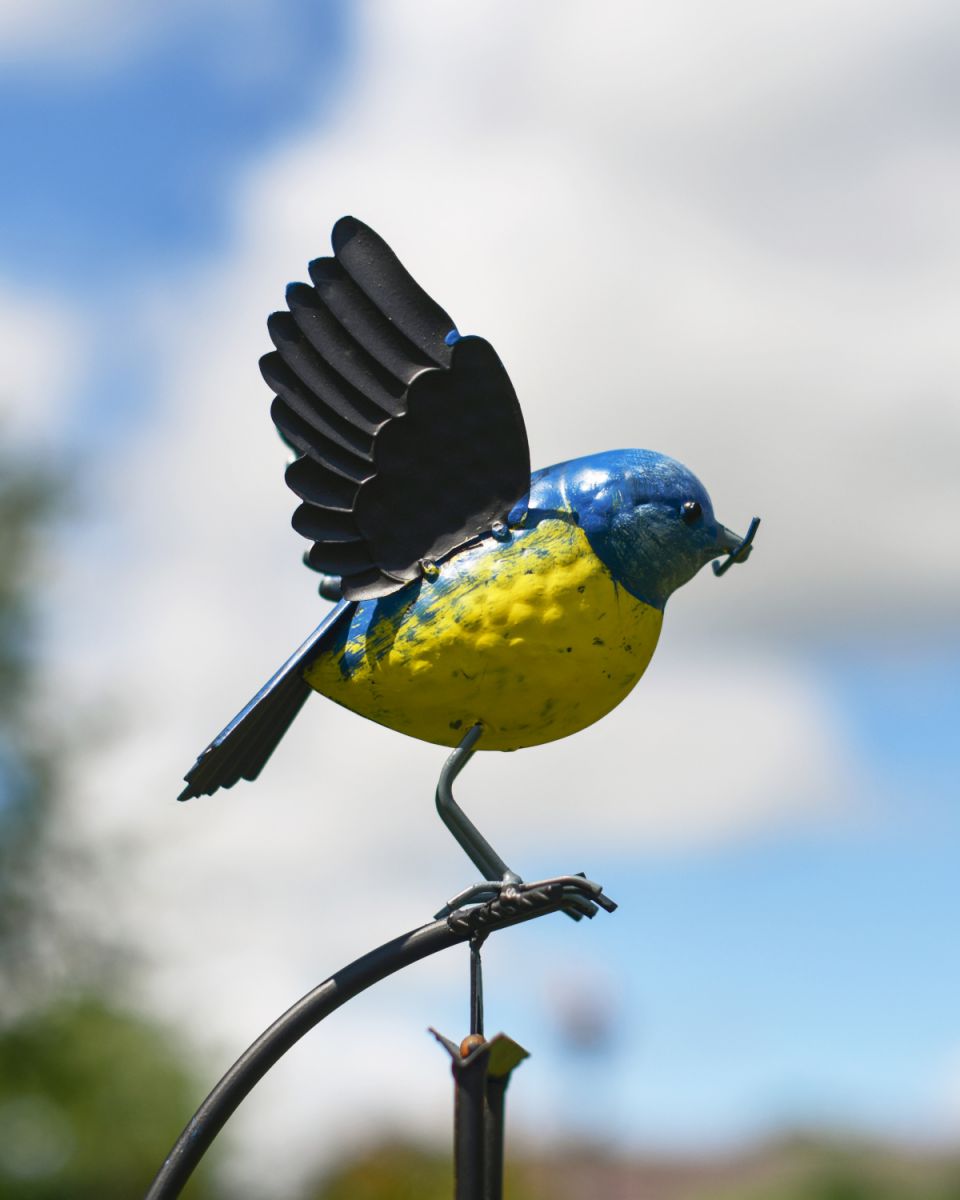 Blue tit family metal rocker bird stake details