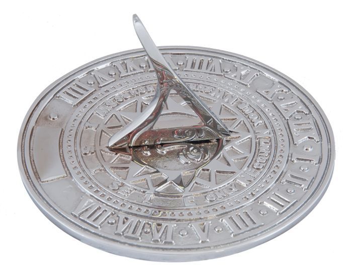 Sunface Bright Chrome Garden Sundial - 120mm 