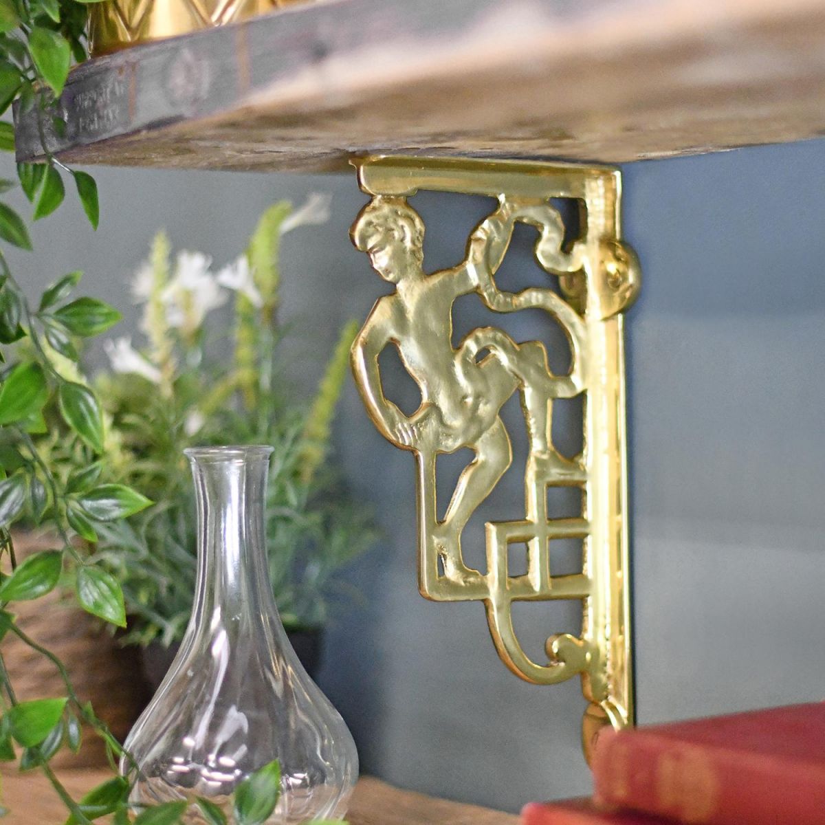 Polished Brass Climbing Man Design Bracket 25 x 12cm