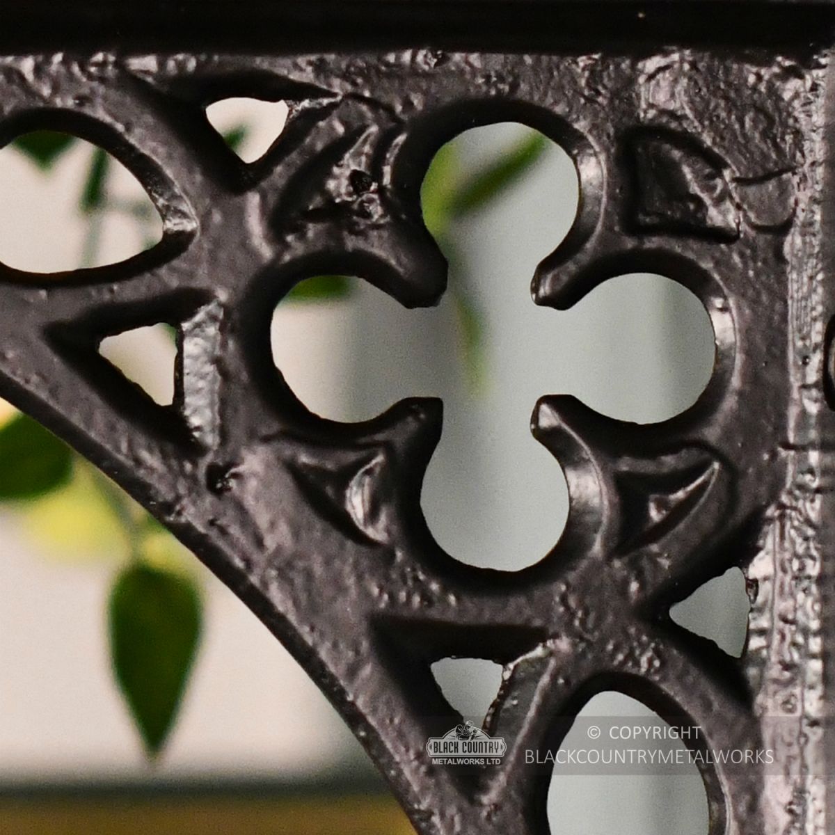 Black Cast Iron Coalbrookdale Shelf Bracket 18 x 13cm