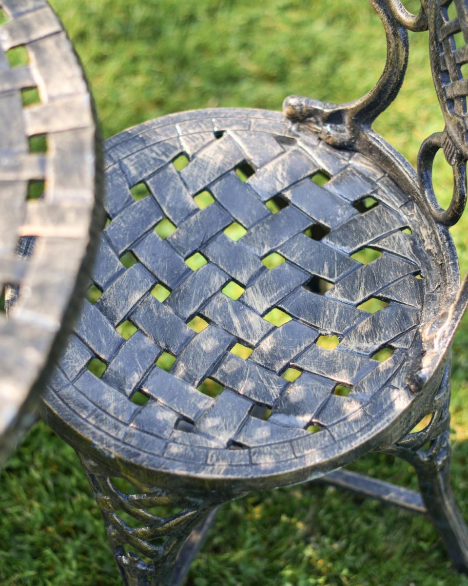 Close-Up of Crosshatch Pattern on Chair Seat