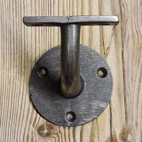 Hand Rail Bracket in Cast Iron 