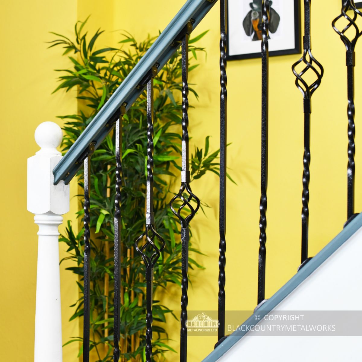 "Cavendish" Set of 4 Alternating Stair Spindles - Pattern 4