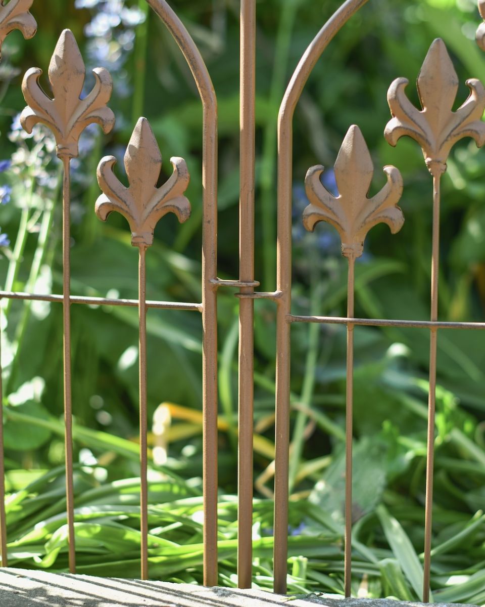 Close up of connection on decorative lawn edging
