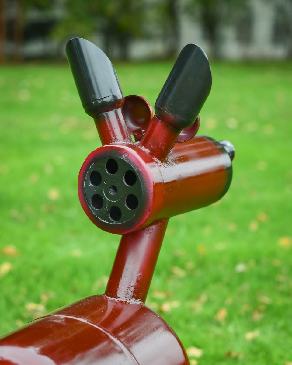 Close up of intricate detail on outdoor horse sculpture