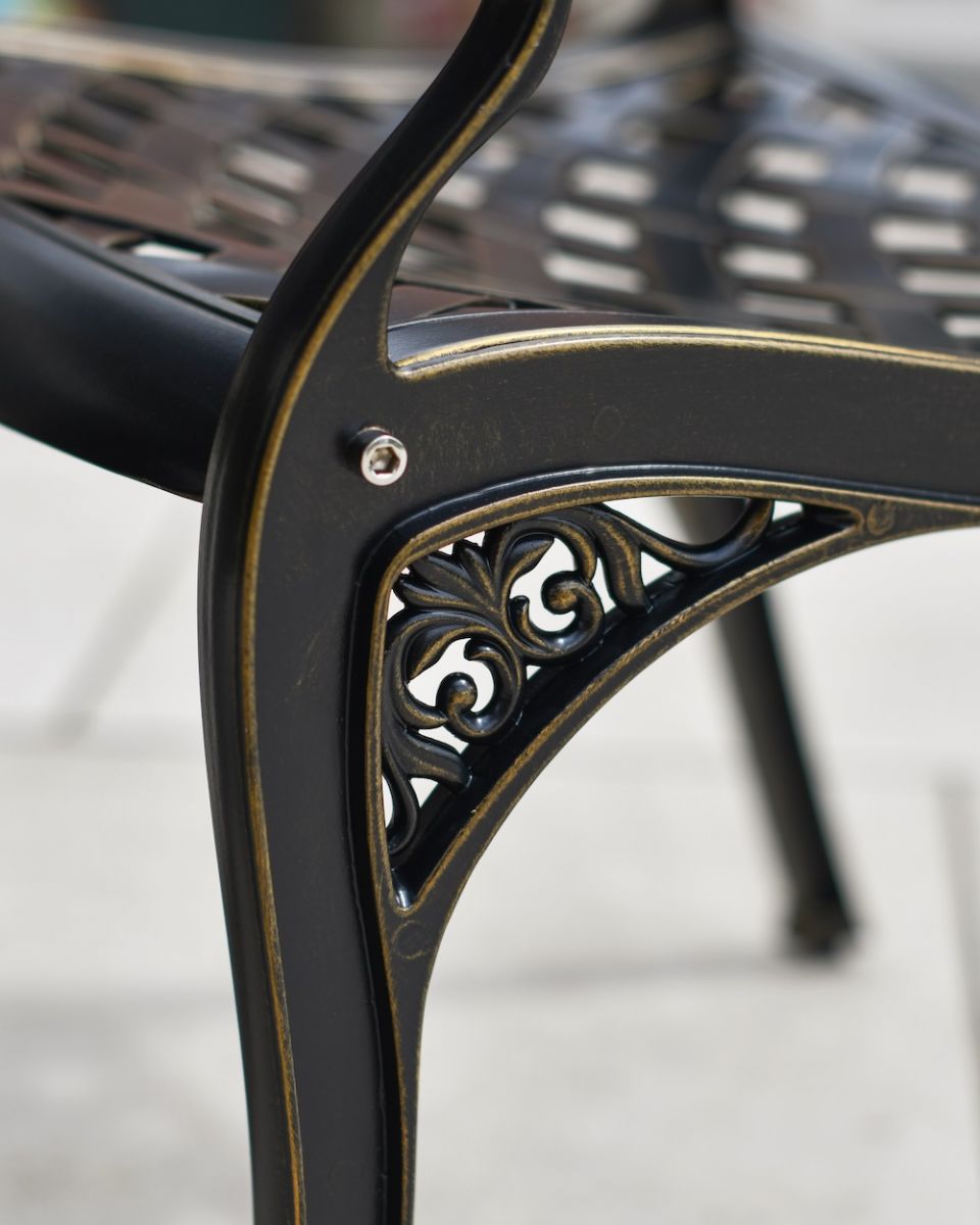 close up of leg detail on farleigh garden dining set