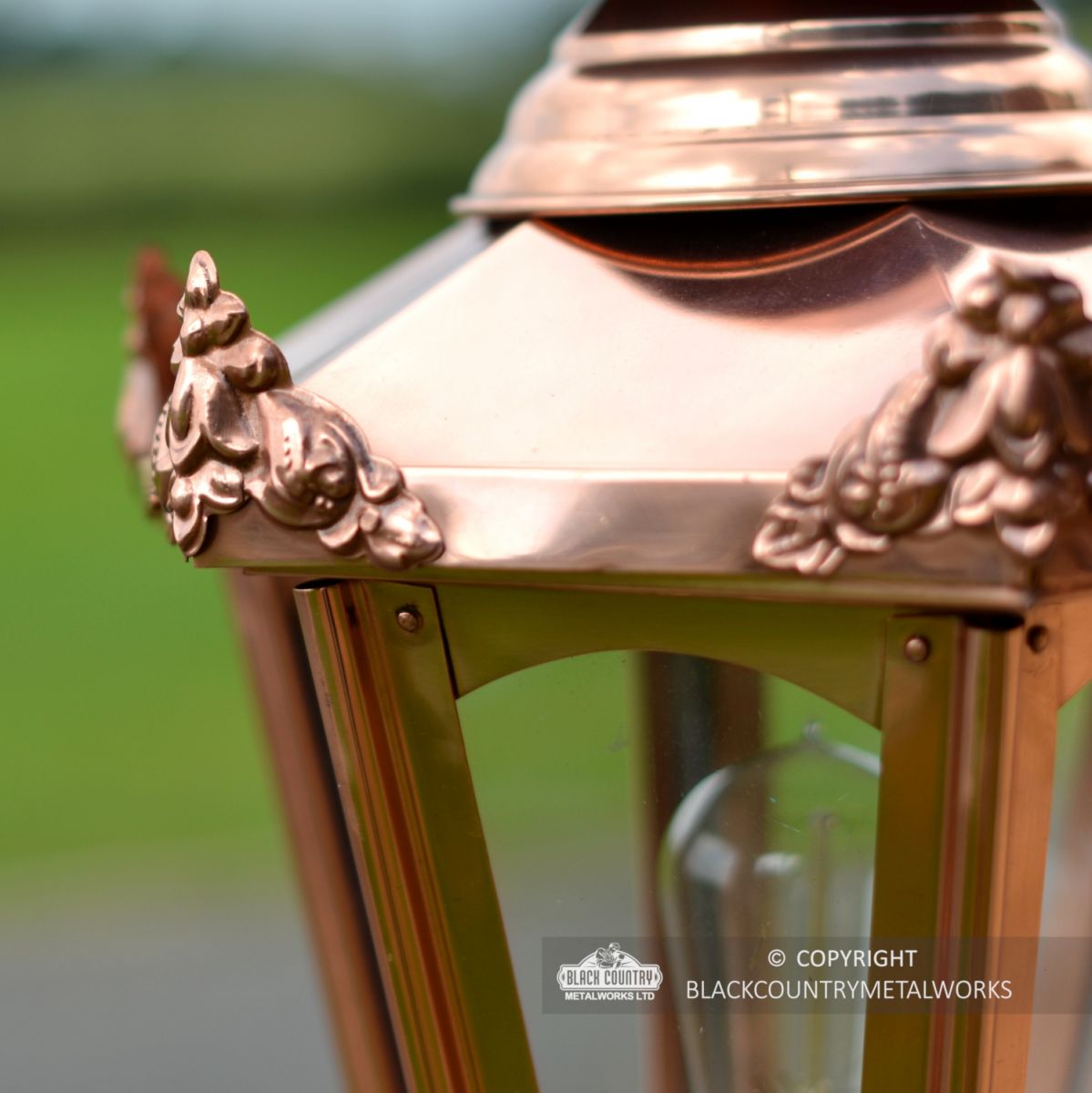 Decorative Wings on the Corner of the Lanterns Lid