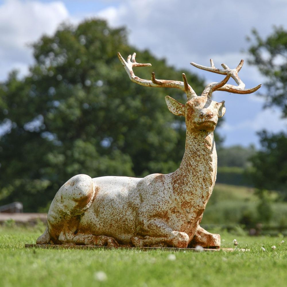 "Elkin" Rustic Cream Cast Iron Stag Sculpture - Facing Right