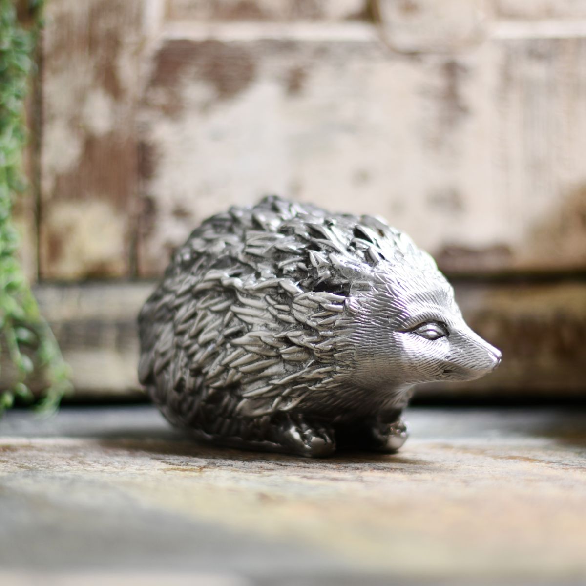 Aluminium decorative hedgehog door stop