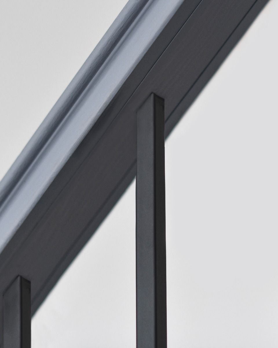 Close Up Of Embedded Spindle No Bracket 